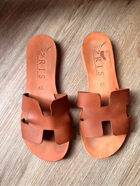 Aris Leather Slide Sandal in Warm Tan